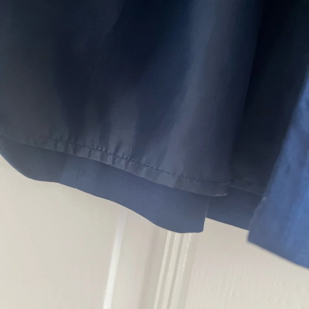 H&M Navy Blue Skirt - Picture 3 of 6